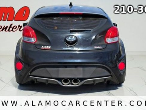 Used 2016 Hyundai Veloster Turbo image 4