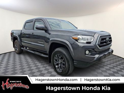 Used 2023 Toyota Tacoma SR5 AWD/4WD image 1
