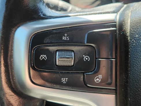 Used 2020 Chevrolet Silverado 1500 LT Trail Boss AWD/4WD image 11