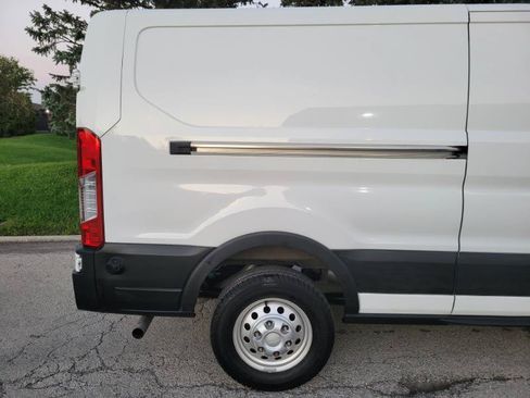 Used 2023 Ford Transit 150 Low Roof AWD image 36