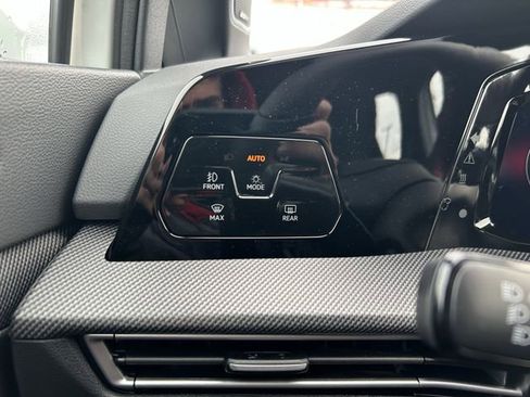 New 2026 Volkswagen GTI SE FWD image 20