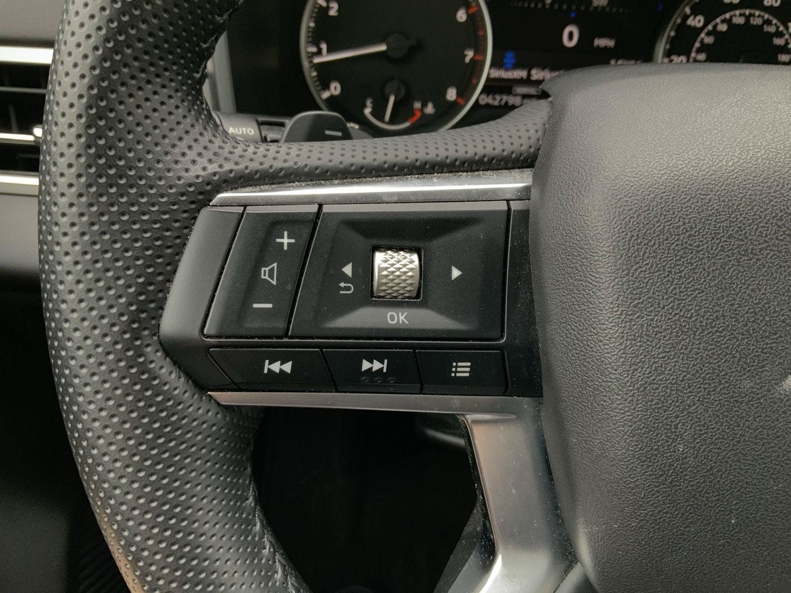 Used 2024 Mitsubishi Outlander SE AWD/4WD image 27