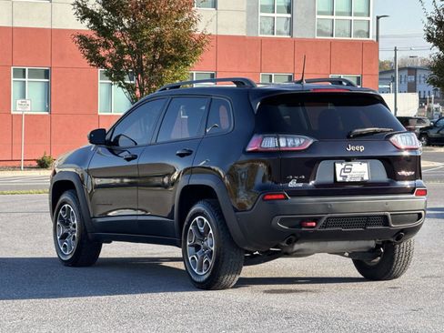 Used 2021 Jeep Cherokee Trailhawk w/ Technology Group image 26
