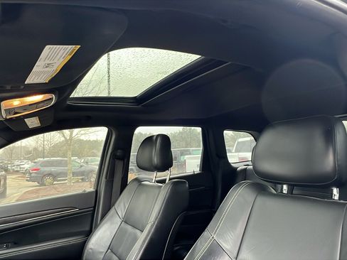 Used 2015 Jeep Grand Cherokee Limited w/ Trailer Tow Group IV image 18