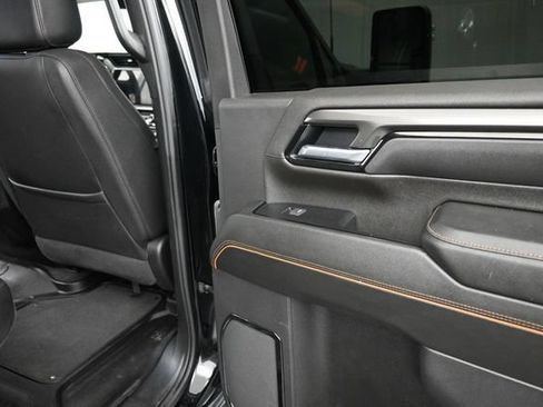 Used 2025 GMC Sierra 3500 AT4 w/ AT4 Premium Plus Package AWD/4WD image 18