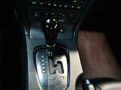 Used 2004 Ford Thunderbird RWD image 51