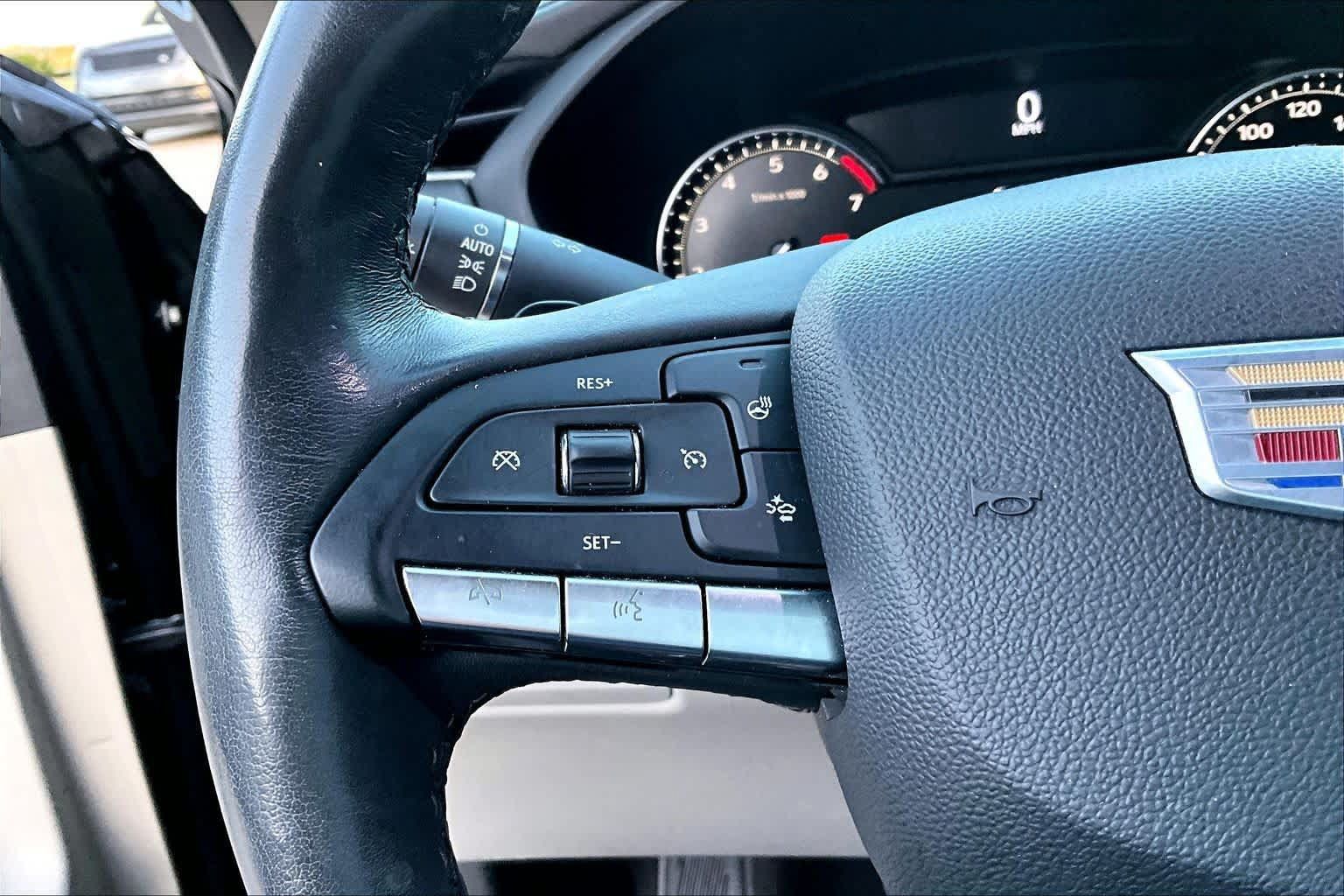 Used 2020 Cadillac XT4 Premium Luxury w/ Cold Weather Package FWD image 23