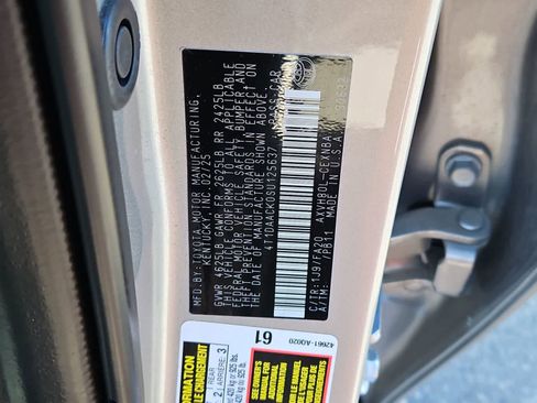 Used 2025 Toyota Camry LE image 34