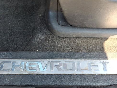 Used 2013 Chevrolet Avalanche LTZ image 20