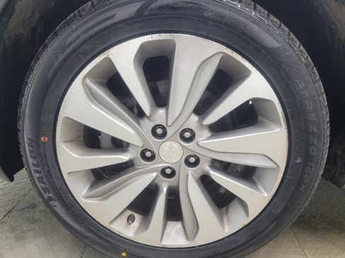 Used 2020 Buick Encore Preferred w/ Safety Package FWD image 31