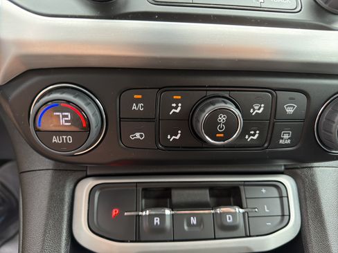 Used 2023 GMC Acadia SLE w/ Driver Convenience Package AWD/4WD image 22