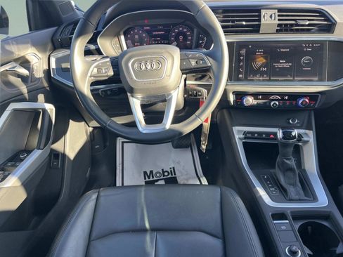 Used 2025 Audi Q3 2.0T Premium image 44
