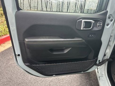 Certified 2024 Jeep Wrangler Sahara w/ Technology Group image 11