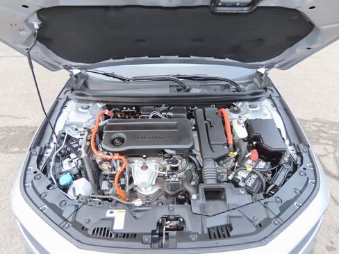 Used 2023 Honda Accord Sport image 9