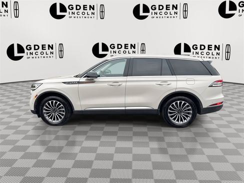 Certified 2023 Lincoln Aviator Reserve w/ Elements Package Plus image 5