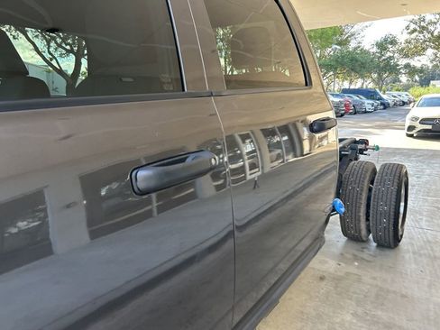 Used 2025 RAM 3500 Tradesman w/ Chrome Appearance Group image 15