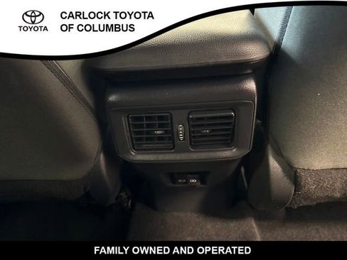 Used 2025 Toyota RAV4 XLE AWD/4WD image 17