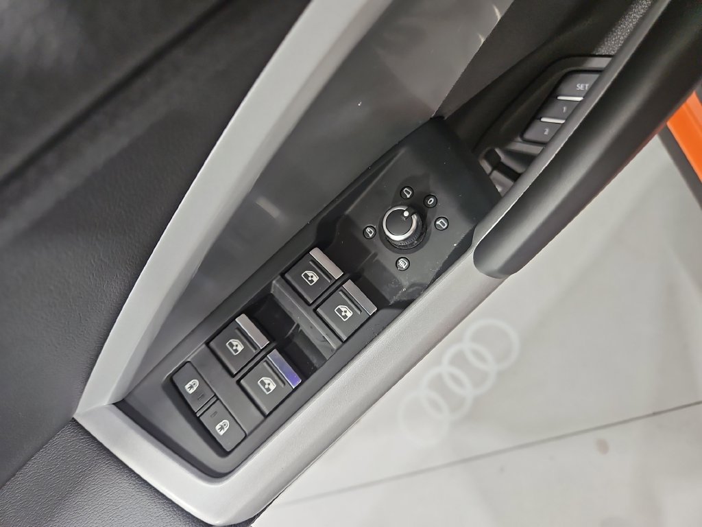 Used 2024 Audi Q3 2.0T Premium Plus w/ Premium Plus Package AWD/4WD image 12
