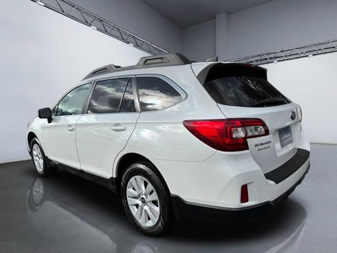 Used 2016 Subaru Outback 2.5i Premium image 5