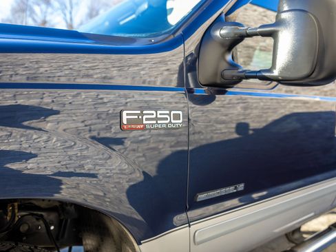 Used 2002 Ford F250 XL image 19