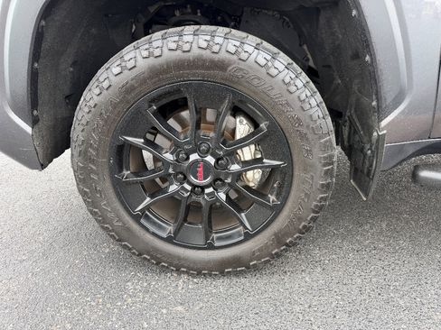 Used 2023 Toyota Tundra Limited w/ TRD Off-Road Package AWD/4WD image 10