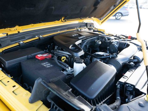 Used 2019 Jeep Wrangler Unlimited Rubicon image 32