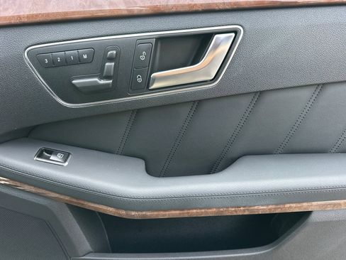 Used 2012 Mercedes-Benz E 350 Sedan image 21