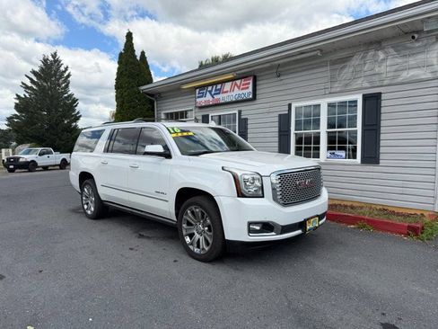 Used 2016 GMC Yukon XL Denali w/ Open Road Package AWD/4WD image 2