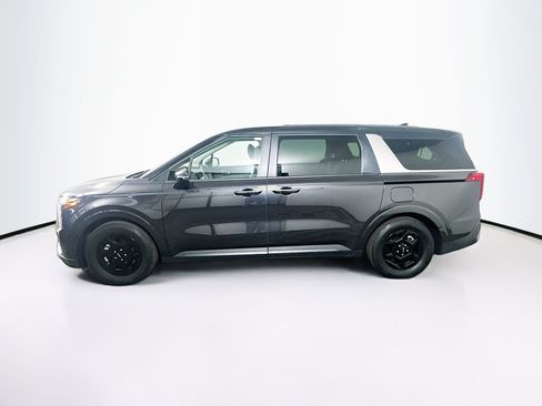Used 2026 Kia Carnival FWD image 4