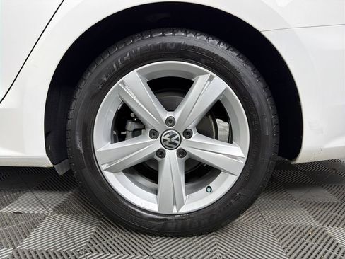 Used 2014 Volkswagen Passat 1.8T image 17