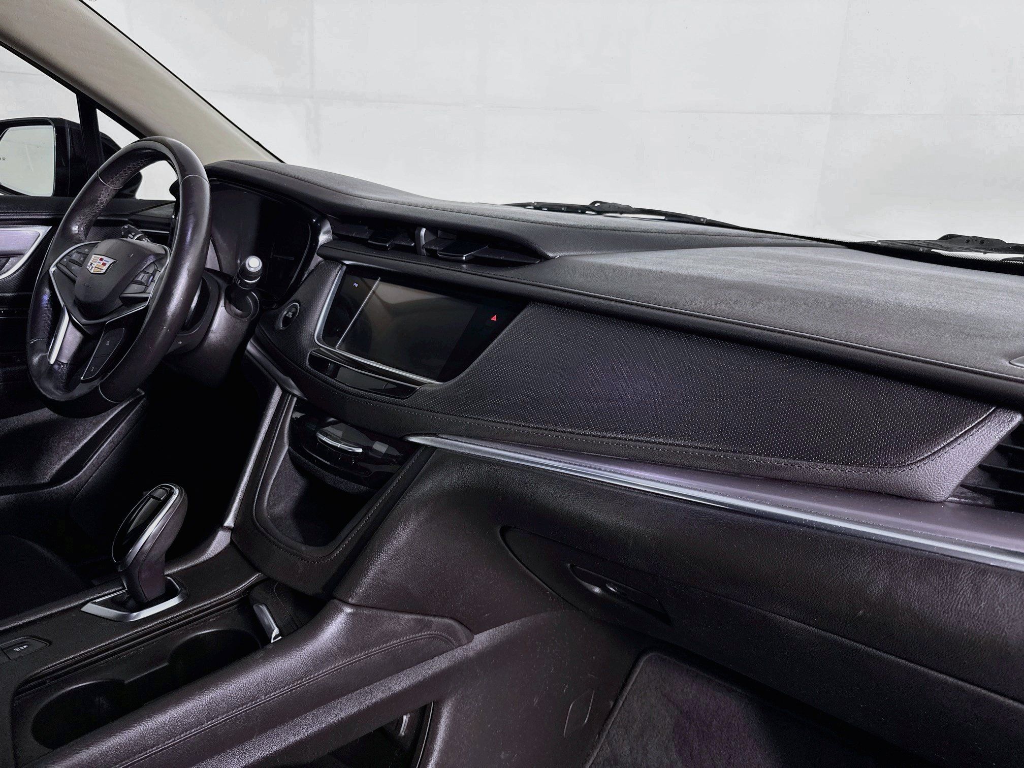Used 2019 Cadillac XT5 Premium Luxury FWD image 28