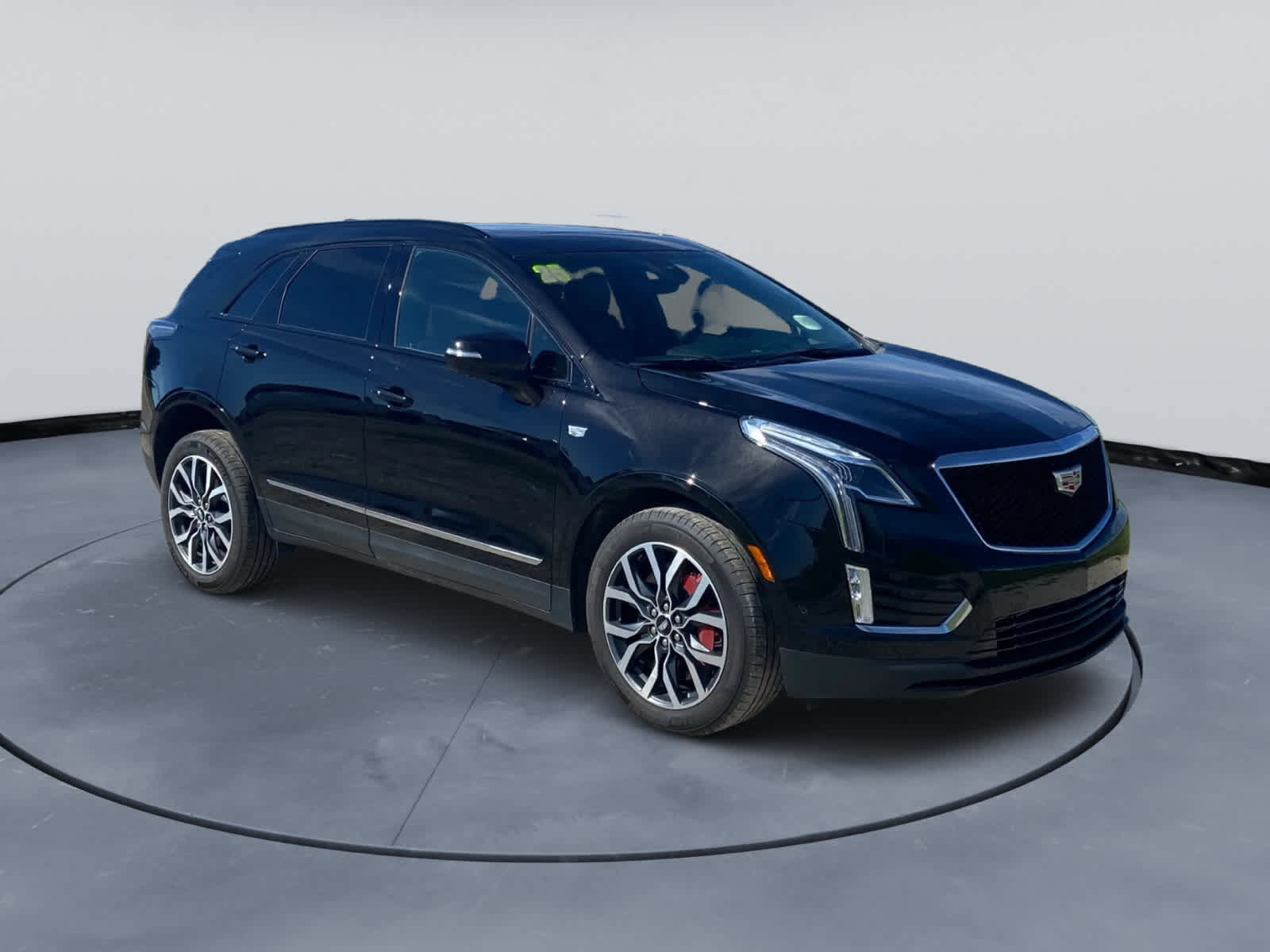 Used 2025 Cadillac XT5 Sportv w/ Technology Package AWD/4WD image 3