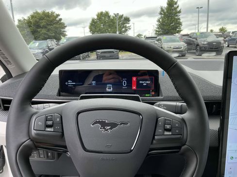 New 2025 Ford Mustang Mach-E Premium image 20