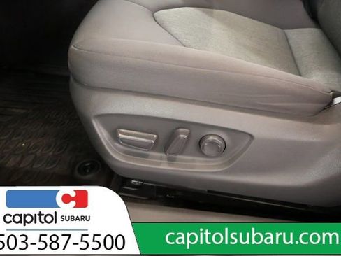 Used 2020 Toyota Camry LE FWD image 13