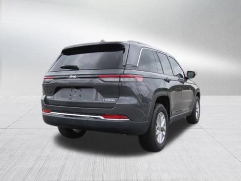 Certified 2024 Jeep Grand Cherokee Laredo X RWD image 3