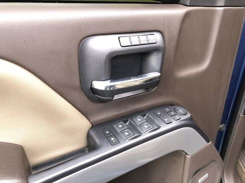 Used 2015 Chevrolet Silverado 1500 LTZ Z71 w/ LTZ Plus Package image 12