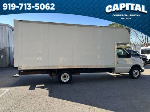 Used 2015 Ford E-350 and Econoline 350 Super Duty image 9