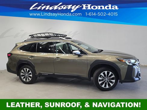 Used 2025 Subaru Outback Touring XT AWD/4WD image 3