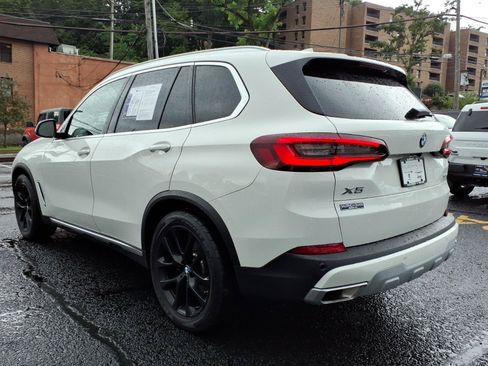 Used 2023 BMW X5 xDrive40i w/ Premium Package AWD/4WD image 3