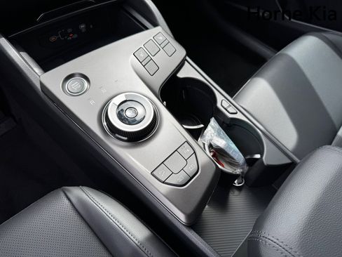 New 2026 Kia Sportage EX image 16