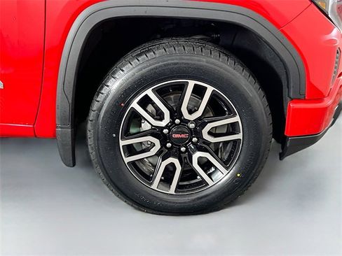 Used 2024 GMC Sierra 1500 Elevation image 37