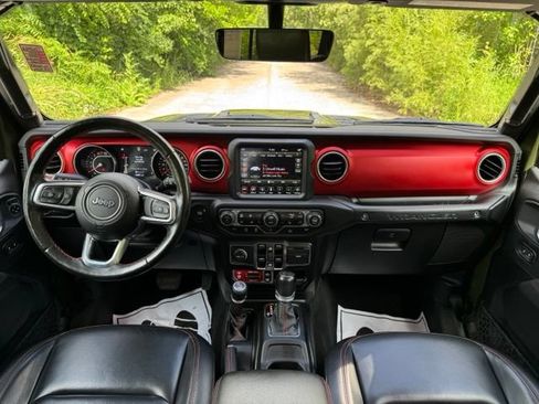 Used 2021 Jeep Wrangler Unlimited Rubicon w/ Dual Top Group AWD/4WD image 21