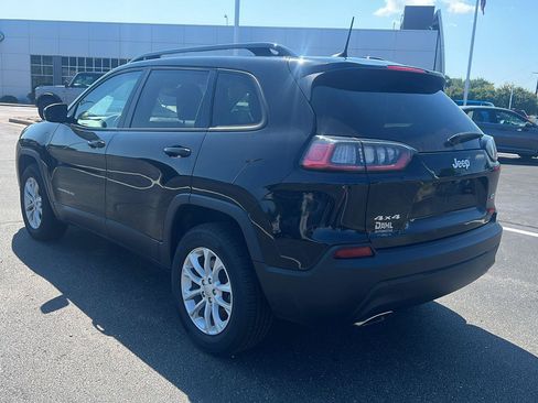Used 2022 Jeep Cherokee Latitude Lux w/ Mopar Interior Package AWD/4WD image 9