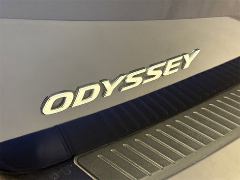 Certified 2024 Honda Odyssey EX-L image 11