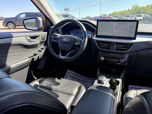 Used 2024 Ford Escape Platinum AWD/4WD image 26