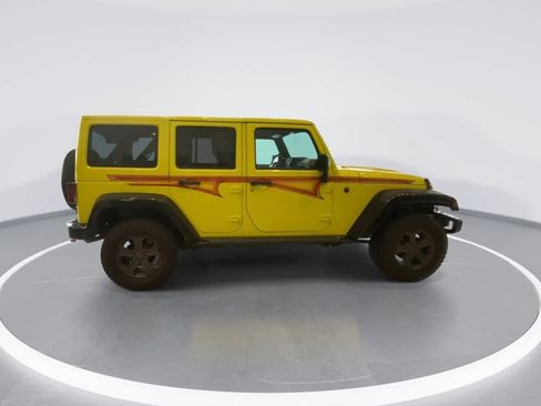 Used 2018 Jeep Wrangler Unlimited Rubicon AWD/4WD image 9