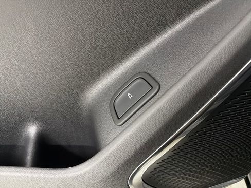 Certified 2024 Chevrolet Traverse RS w/ LPO, Floor Liner Package image 28