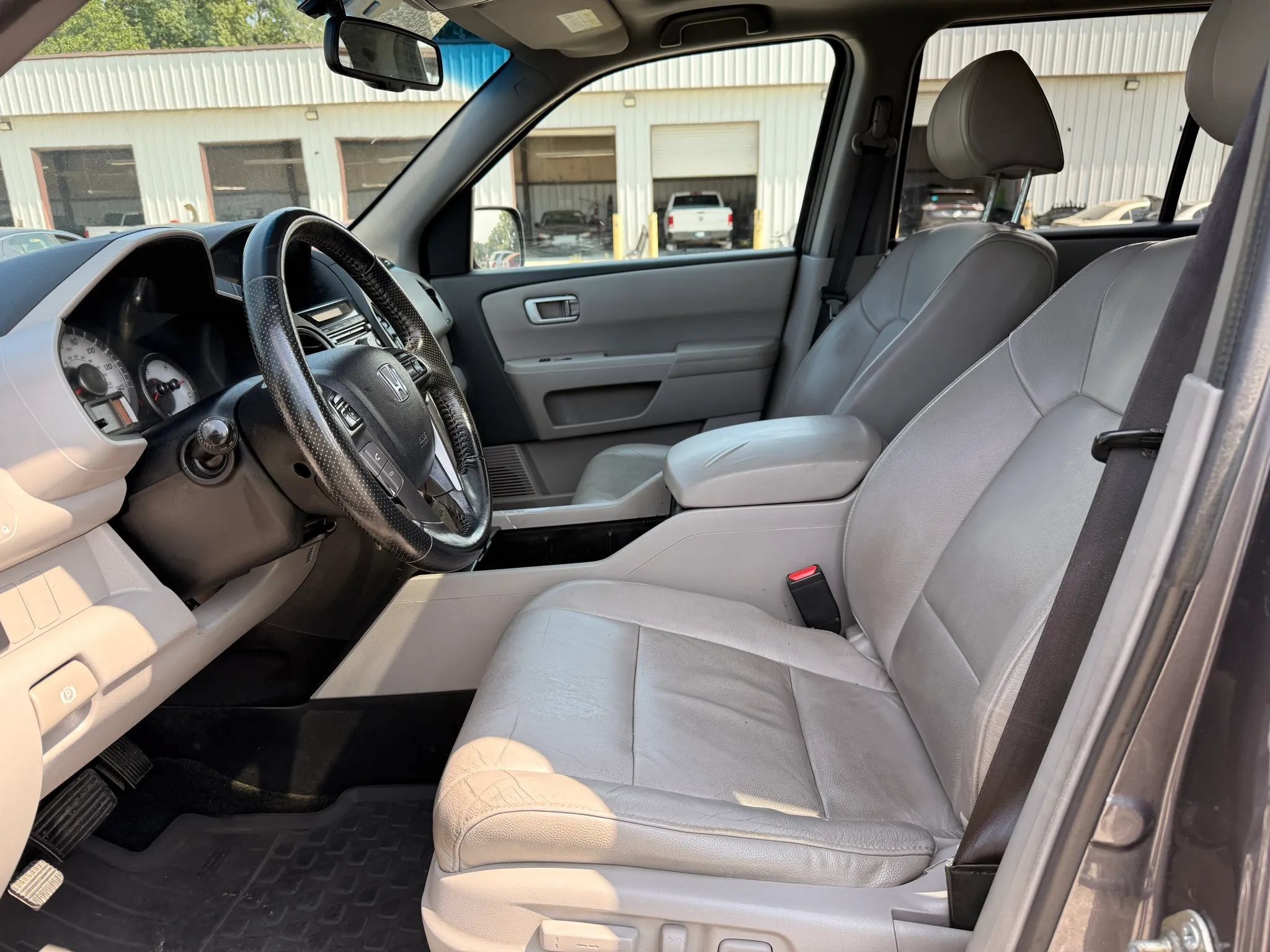 Used 2015 Honda Pilot EX-L image 2