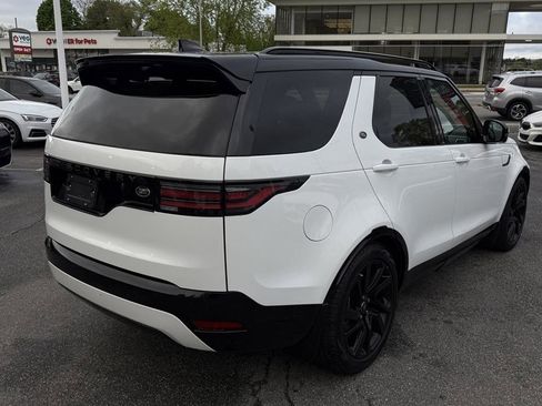 Used 2023 Land Rover Discovery S R-Dynamic AWD/4WD image 22