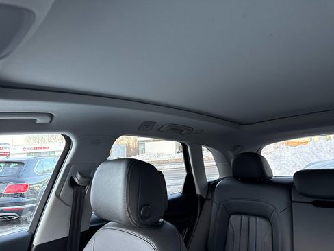 Used 2021 Audi Q5 2.0T Premium w/ Convenience Package image 34